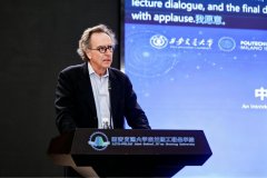 克罗塞传授对比中欧城市化成长历